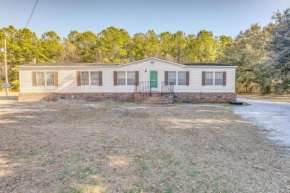 Georgetown Home with Deck about 13 Mi to Black River!